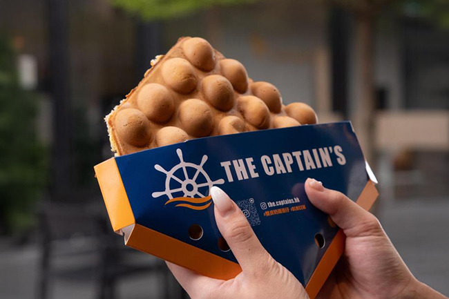 THE CAPTAIN'S 薑汁撞奶雞蛋仔